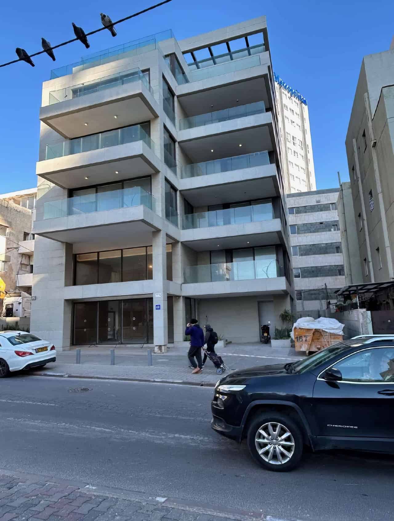 בניין-על-הים-ברחוב-הירקון בניין-על-הים-ברחוב-הירקון
