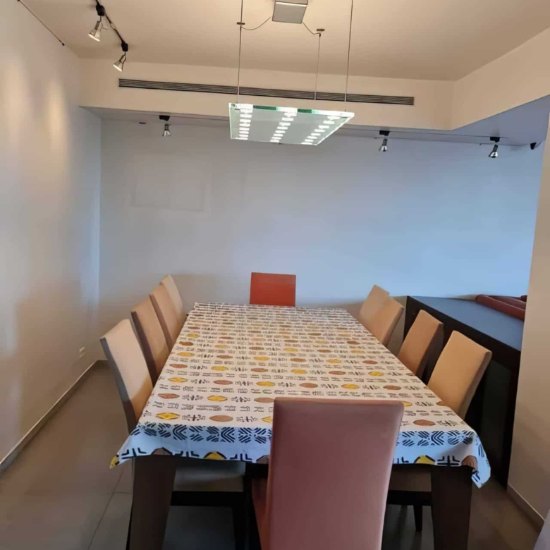 להשכרה-בכיכר-המדינה-דירת-150-מר-מרוהטת-3