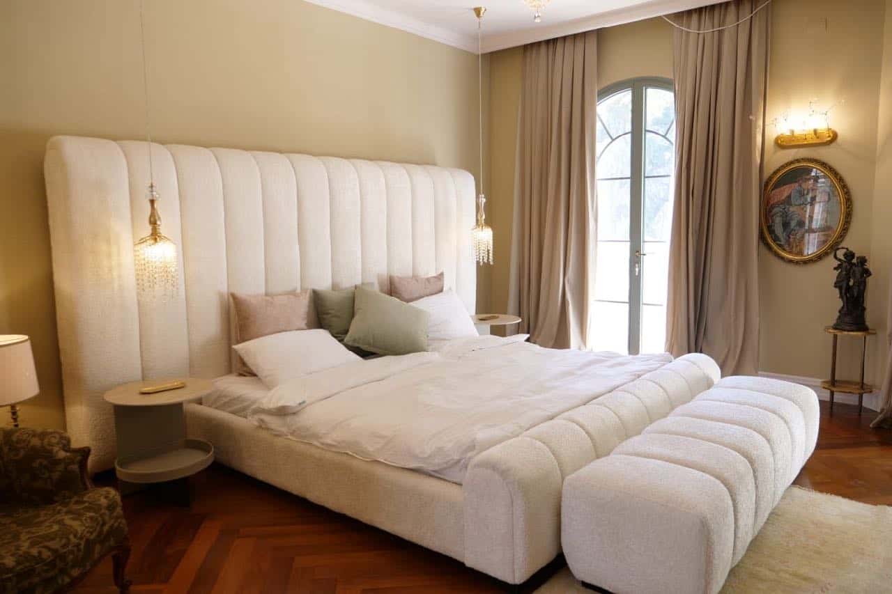 Furnished and equipped private house in Savyon