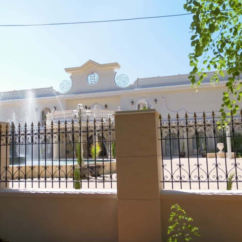 Furnished and equipped private house in Savyon