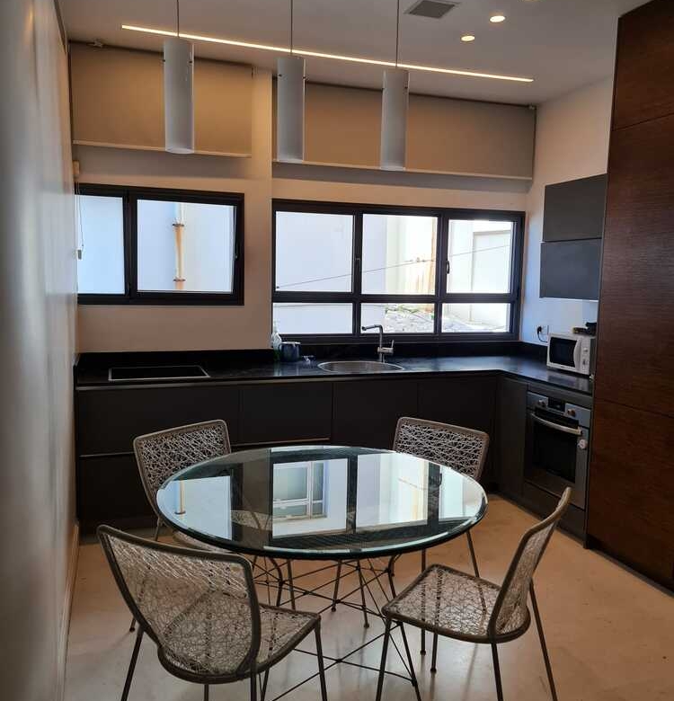 דירת 3 חדרים בחלק המבוקש של הירקון (2)